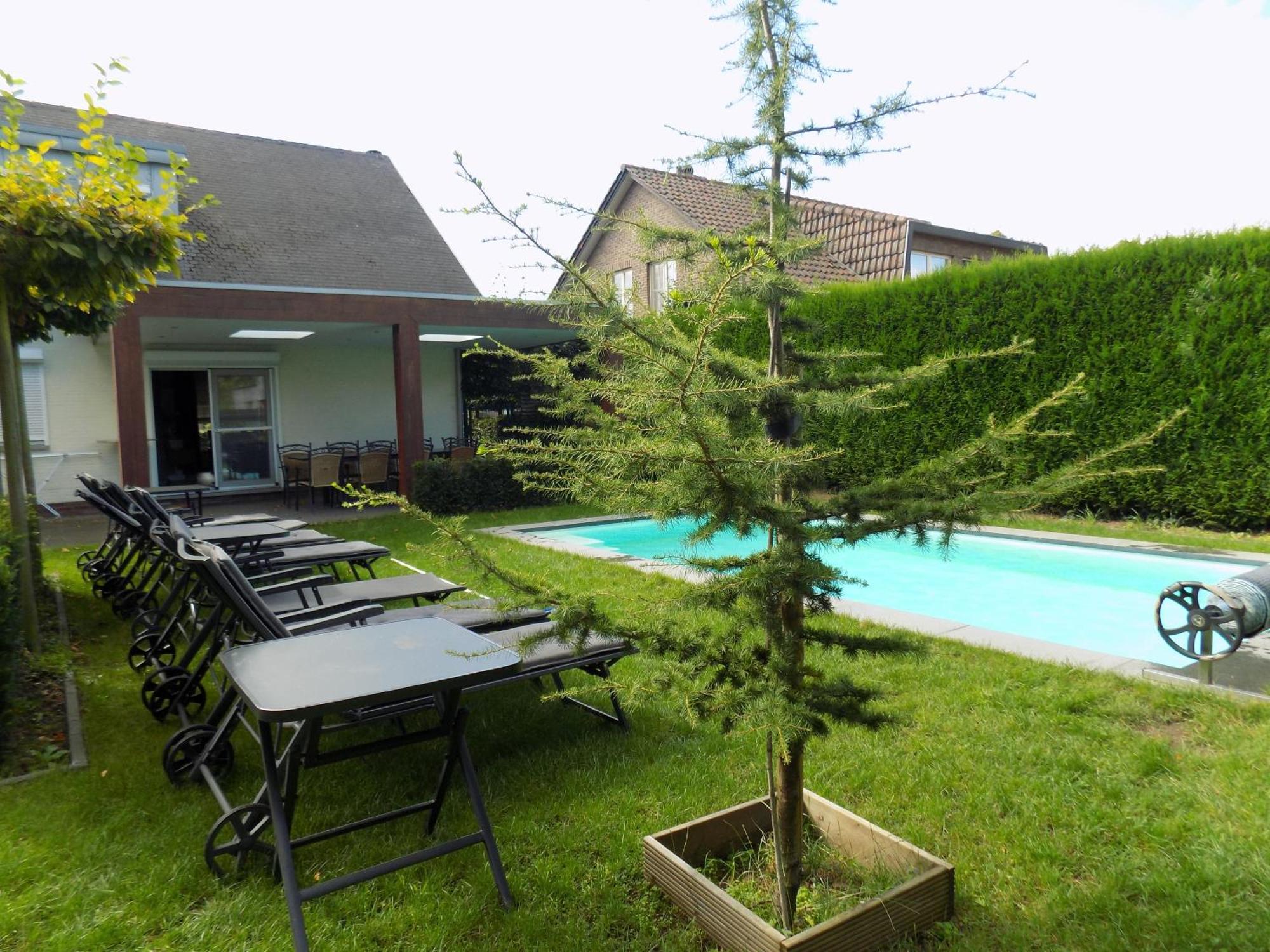 Villa Maas & Kempen Маасейк Екстериор снимка